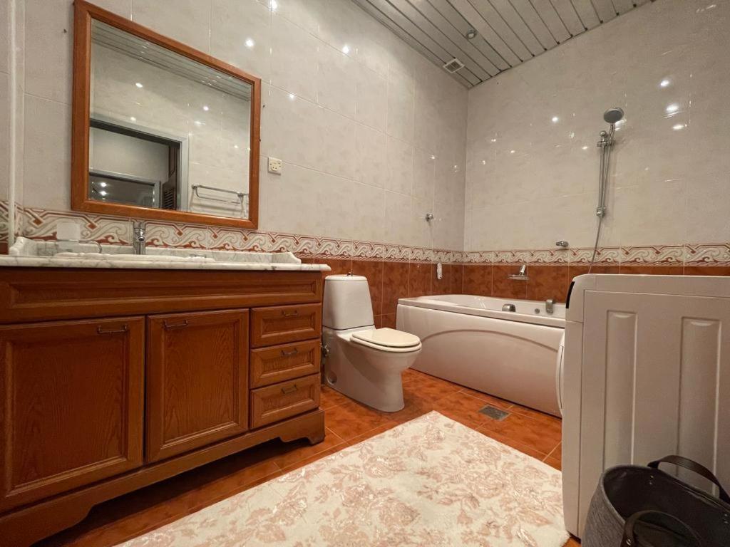 Suitetrails - Old City apartment