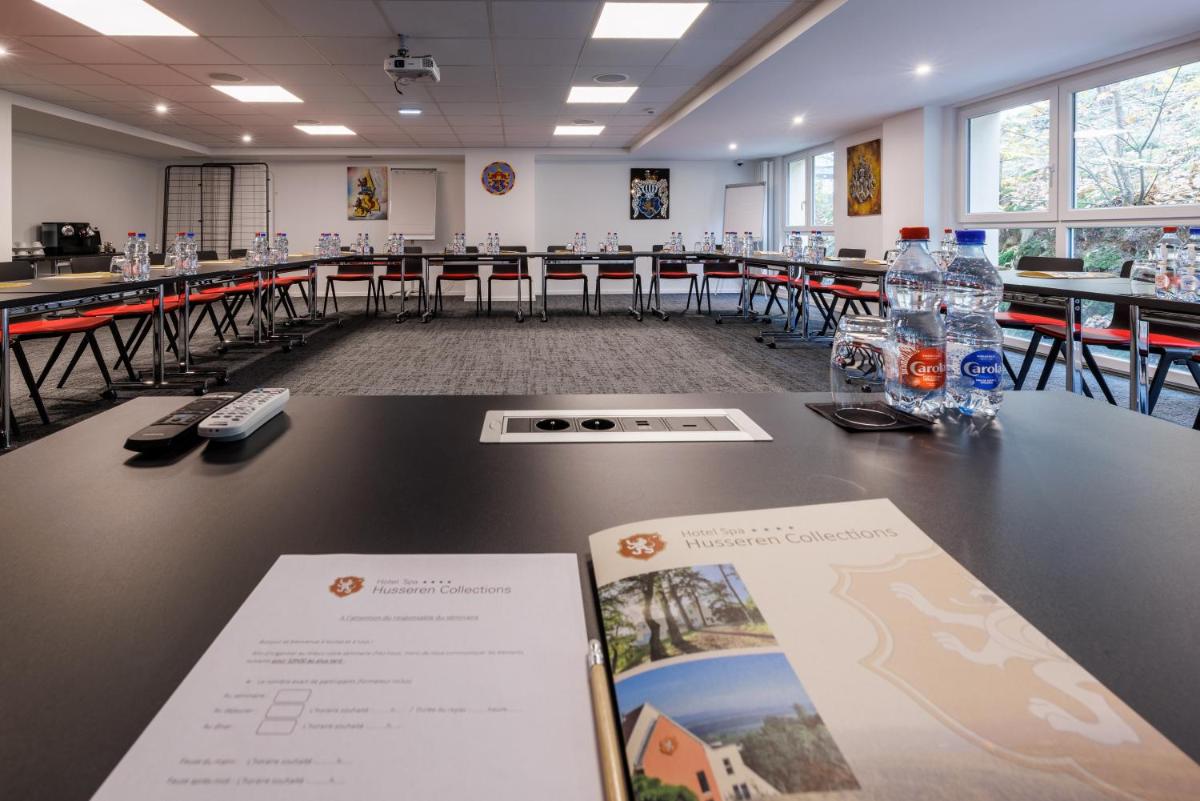 Espace de conférence ou salle de réunion dans l'établissement Hotel SPA Husseren Collections - Proche Colmar - Eguisheim