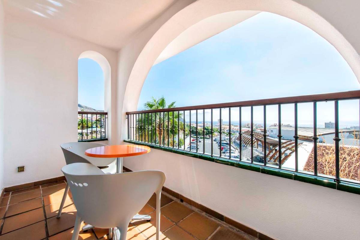 Un balcón o terraza de Paradise Park Fun Lifestyle Hotel