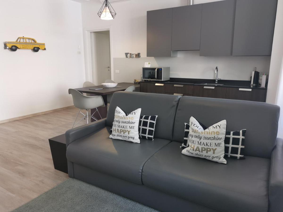 RivApartmentsDowntowN Travel - Housity