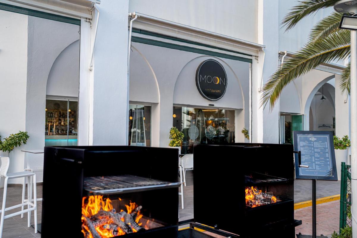 Barbacoa disponible para clientes en el hotel