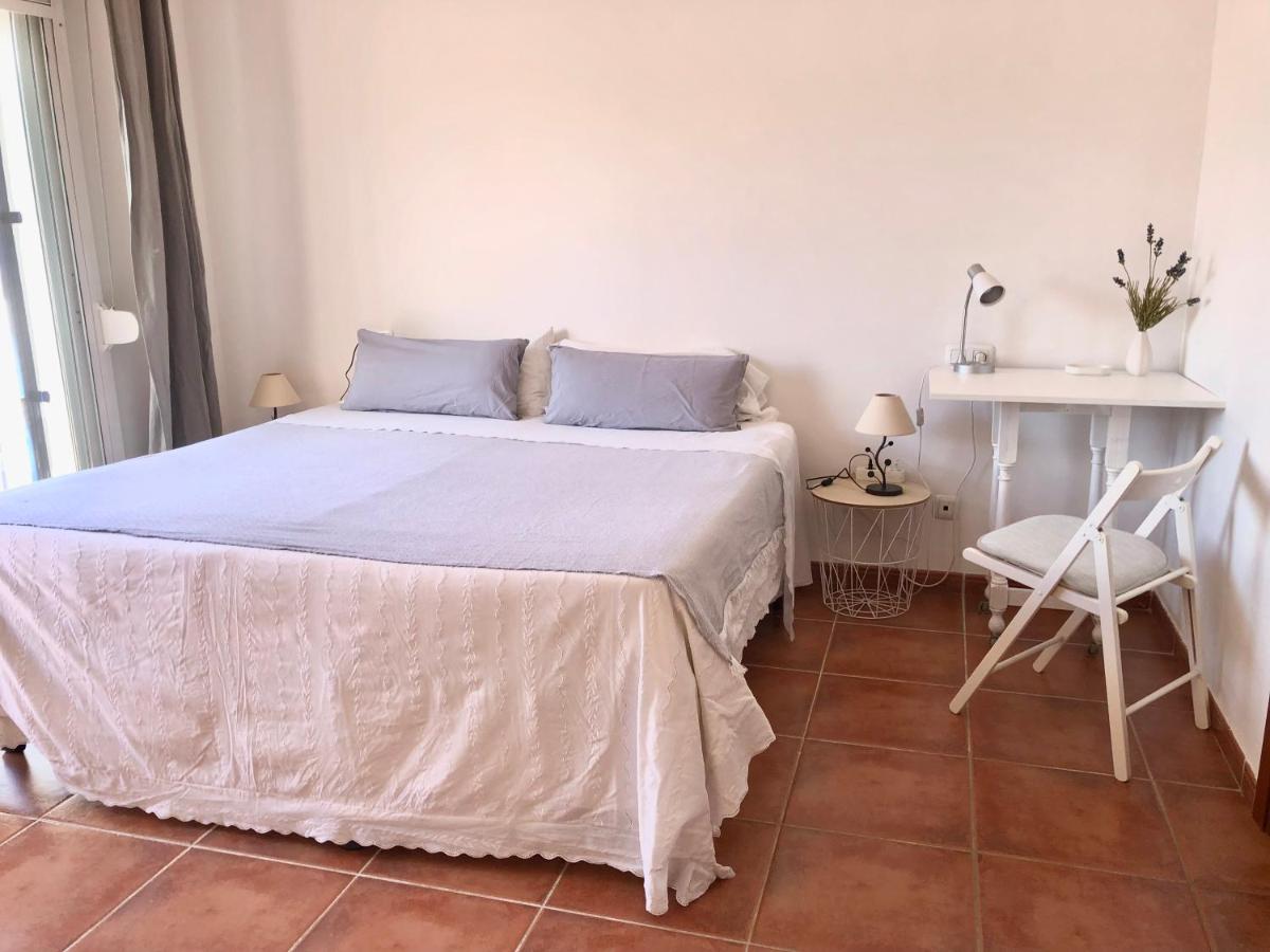 Charming 1 bedroom suite with shared kitchen next to Puerto Banus - Housity