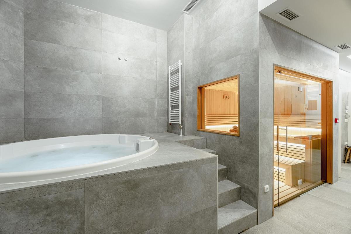 Aparthotel RAJSKA - Housity