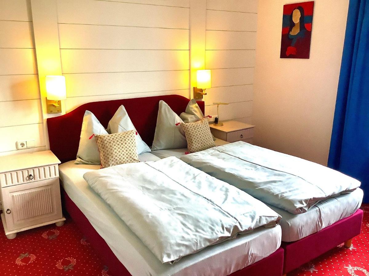 Strandhotel Berg - Housity