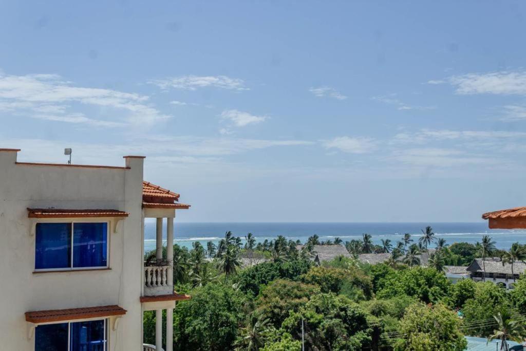 Suitetrails - Ikhaya serviced Apartments With Sea View, Nyali