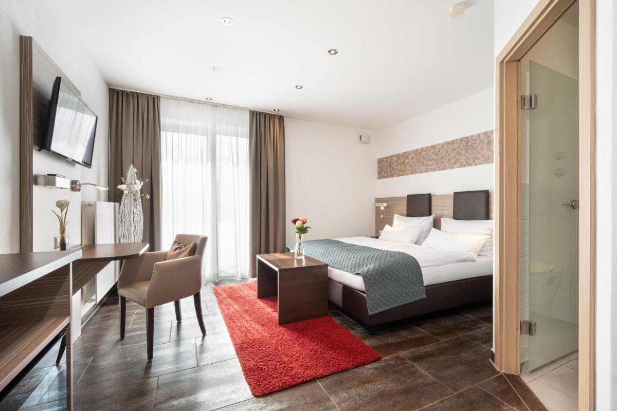 Hotel Drei Rosen - Housity