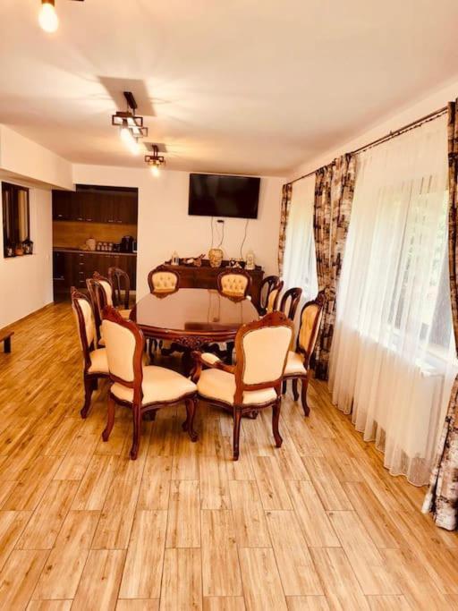 River House Transylvania - Housity