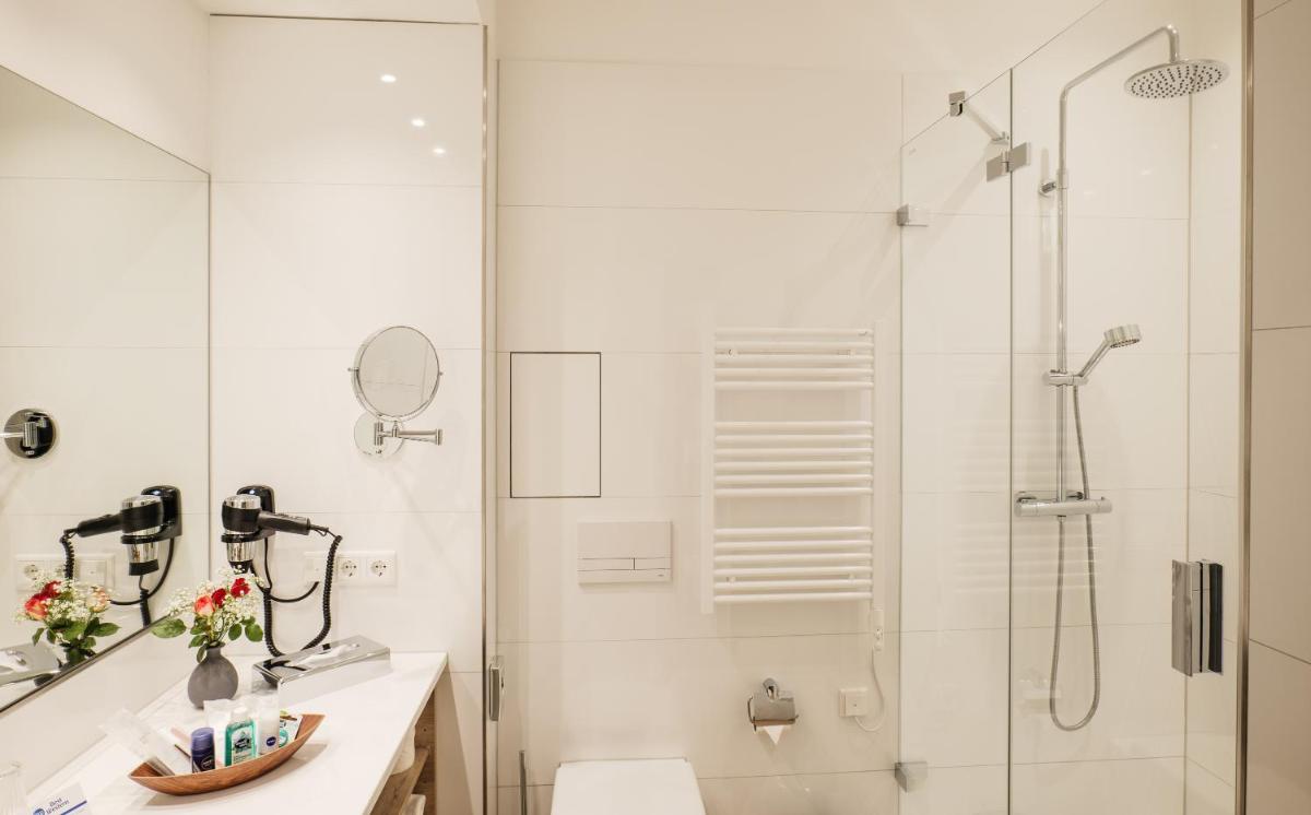 Best Western Comfort Business Hotel Düsseldorf-Neuss - Housity