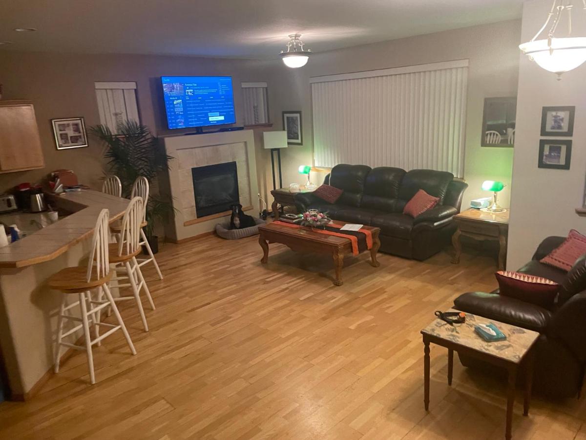 Adele House - Housity