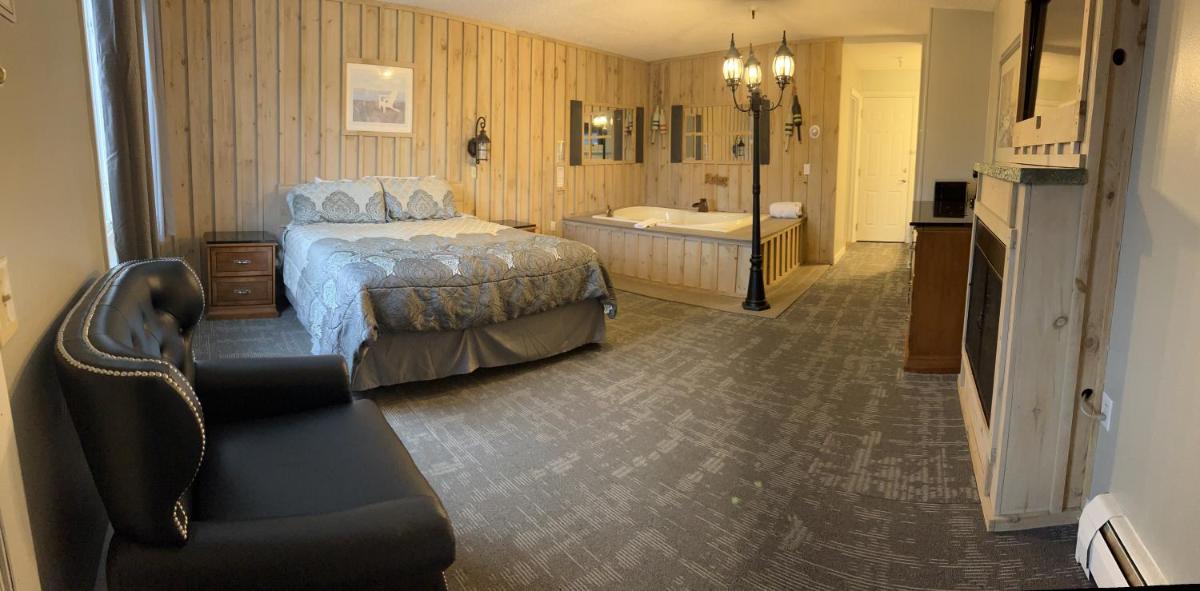 Vacationland Inn & Suites - Housity