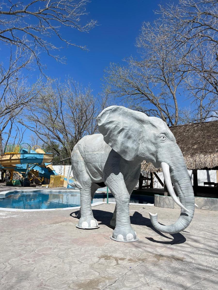 Hotel Pueblo Viejo - Housity
