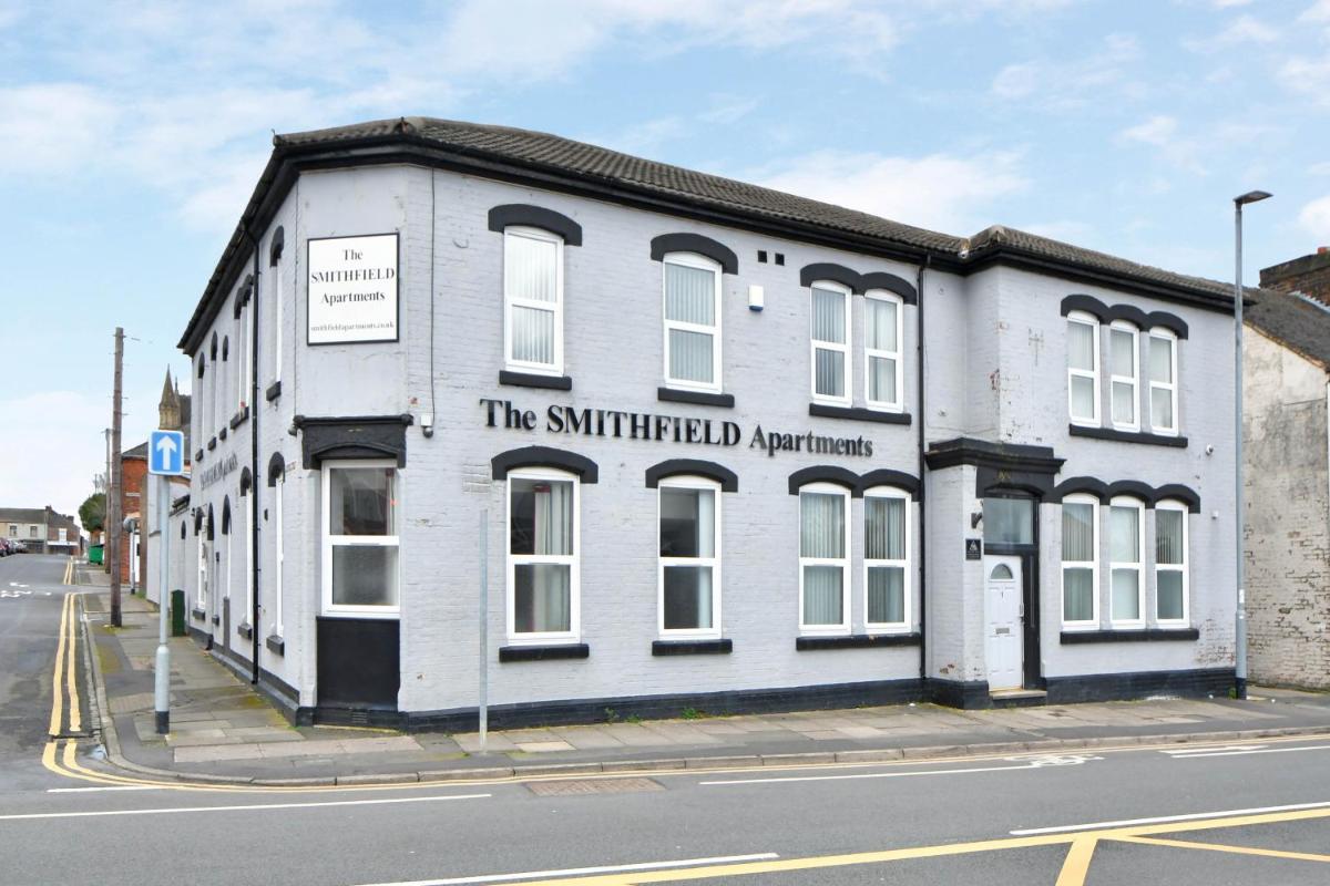 Smithfield Apartments - Executive apartments with gated parking - Housity