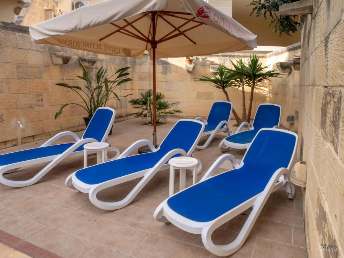 Sunny Villa - Housity