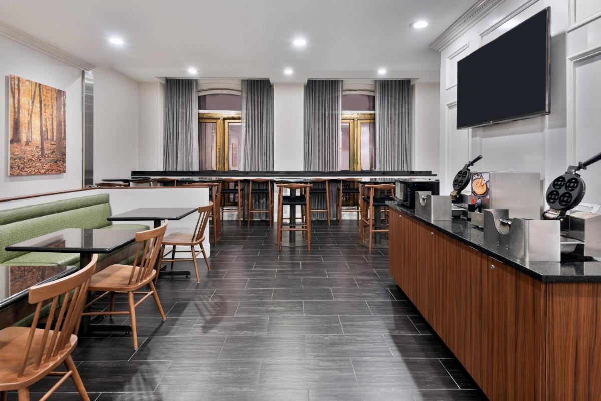 Fairfield Inn & Suites by Marriott Atlanta Downtown - Housity