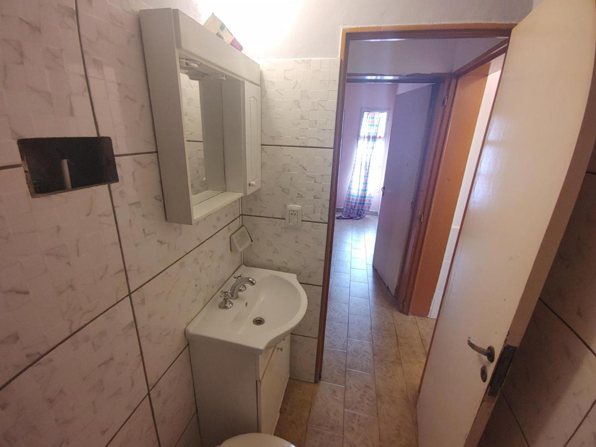 Casa familiar Rawson - Housity