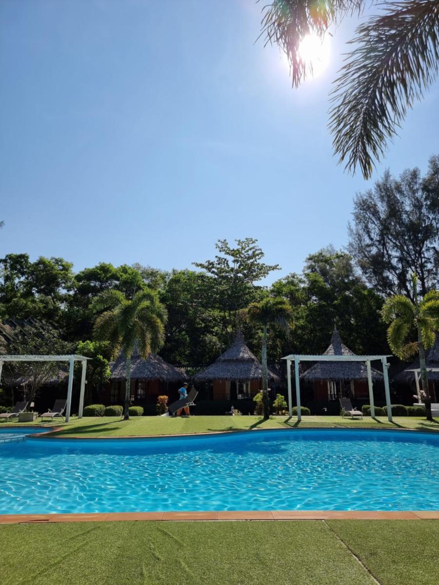 Phayam Cottage Resort - Housity