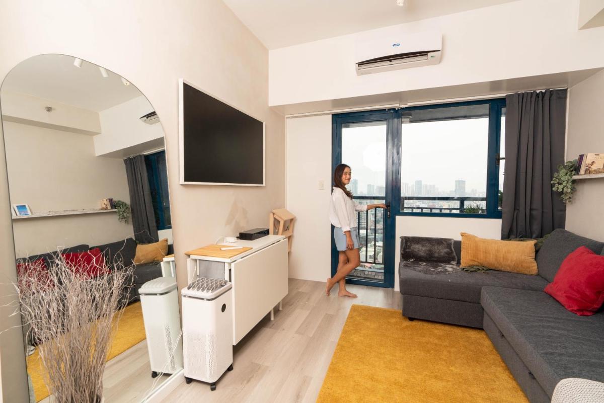 SKYWARD - MINIMALIST LOFT TYPE ROOM IN MAKATI CITY - Housity