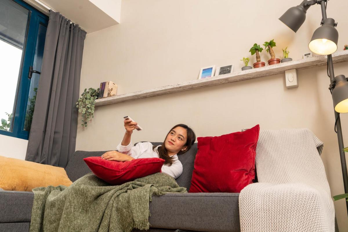 SKYWARD - MINIMALIST LOFT TYPE ROOM IN MAKATI CITY - Housity