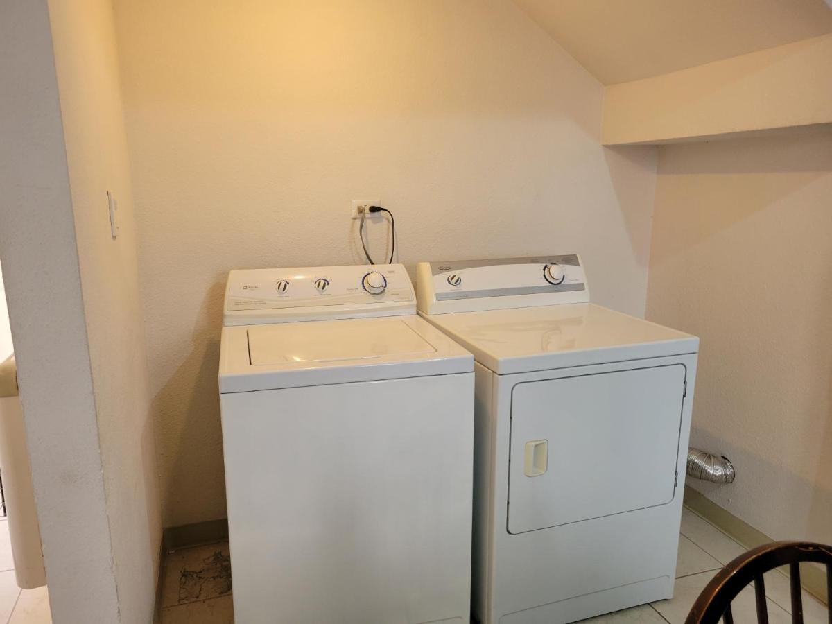 Departamento UNIVERSITARIO en fraccionamiento privado - Housity