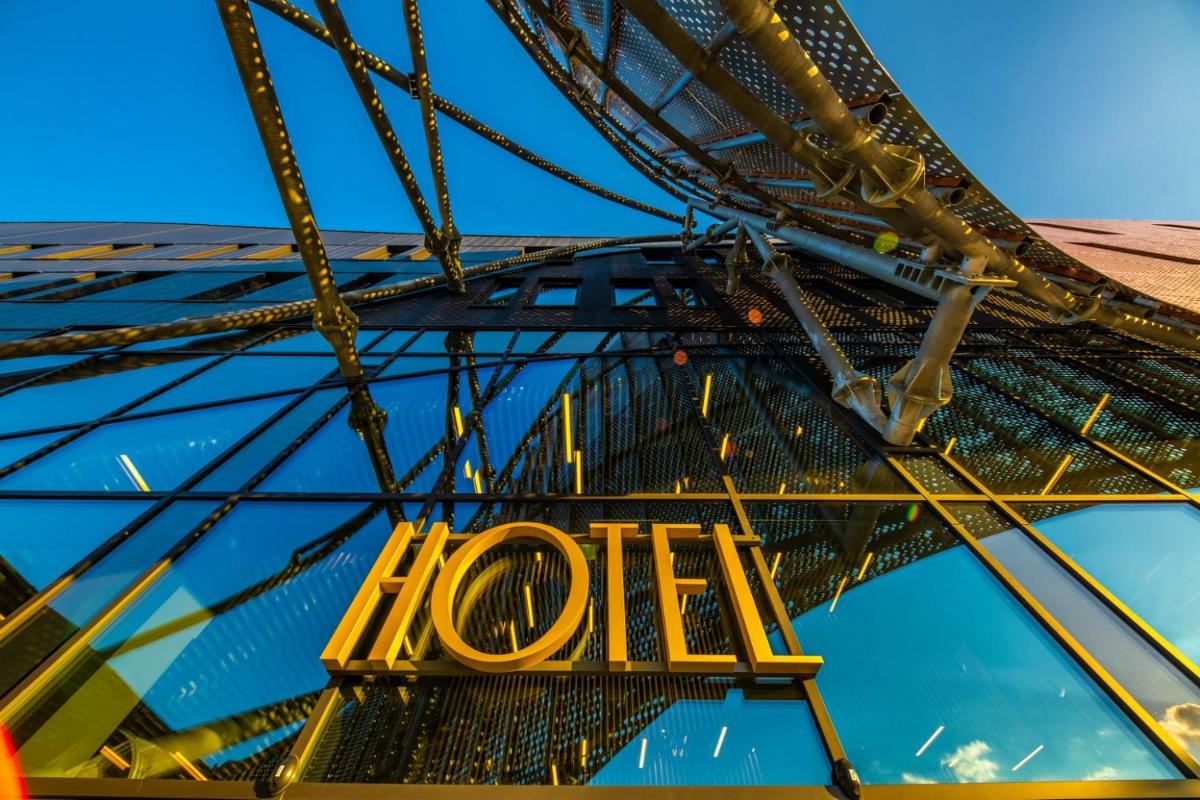 Flow Hotel & Conference - Housity