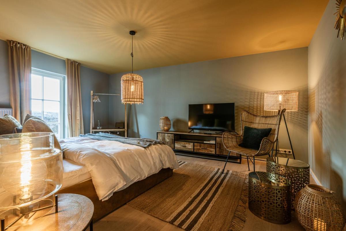 Hotel / Weingut Meintzinger - Housity