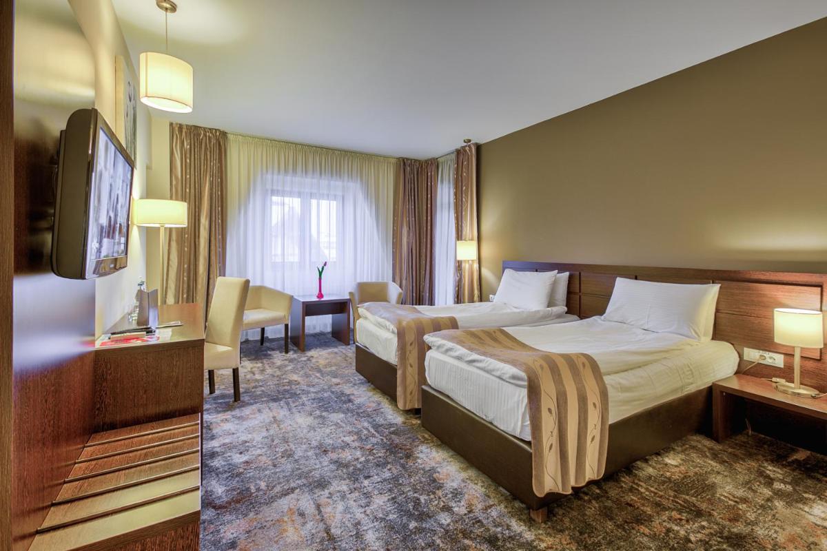 Suitetrails - Golden Time Hotel