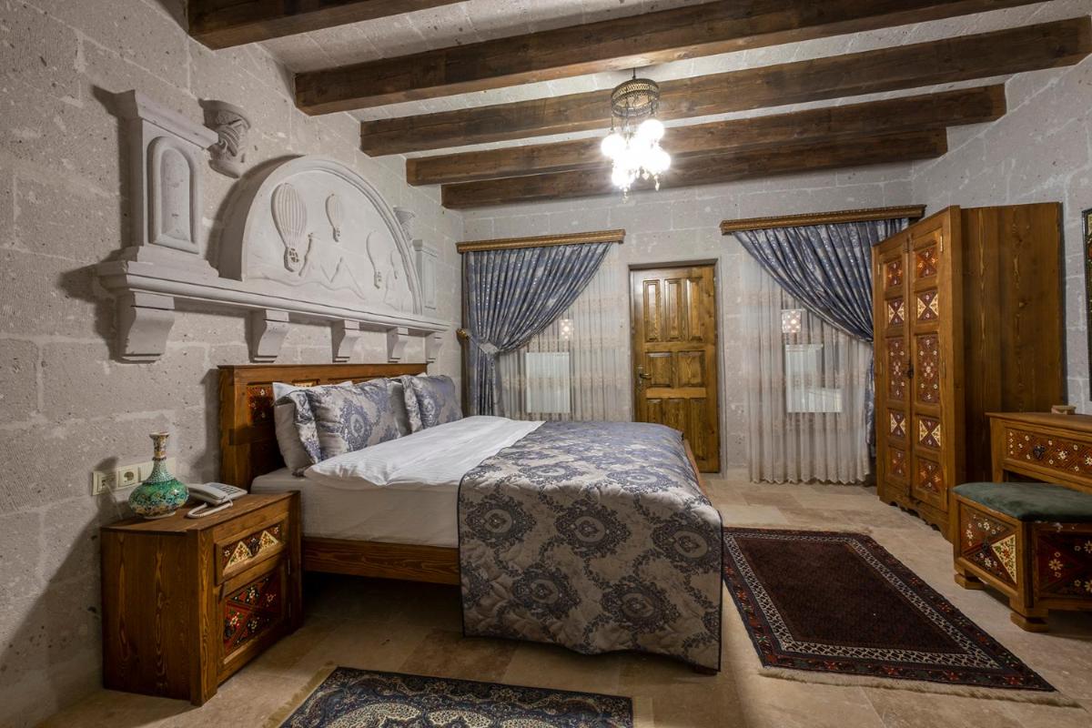 Underground Cave Suites Hotel - Housity