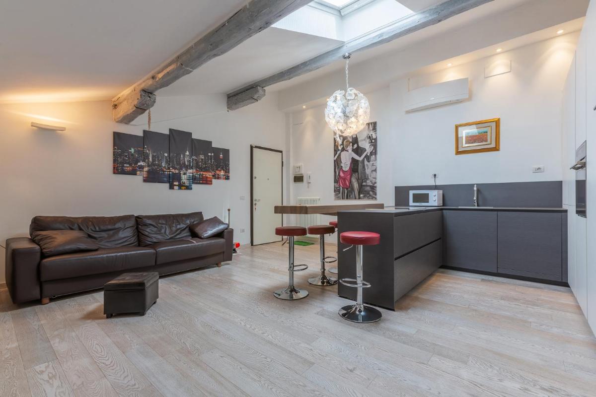 Bologna Santo Stefano Art & Design Apartment - Housity