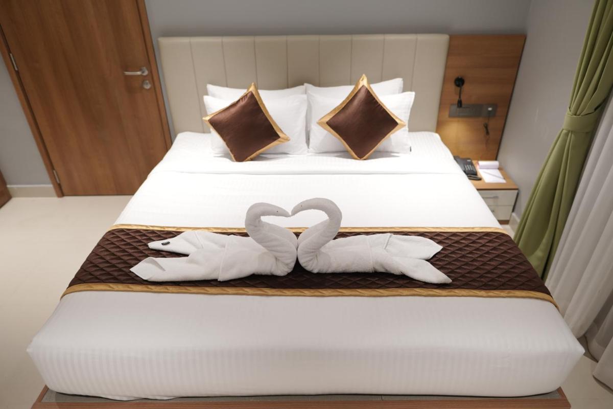 Hotel Grand Alleppey - Housity