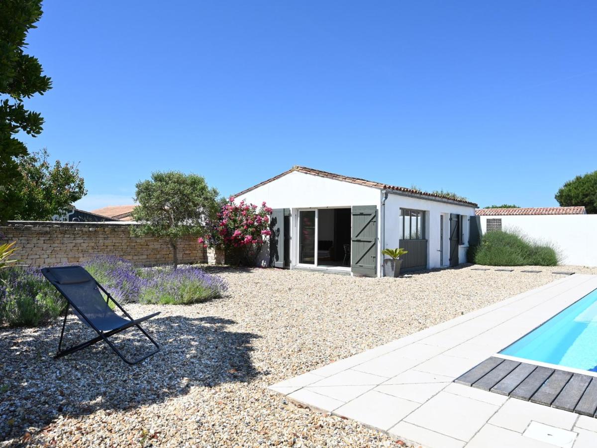 Villa avec Piscine Chauffée à Sainte-Marie-de-Ré, Proche Plage et Commerces - FR-1-258-17 - Housity