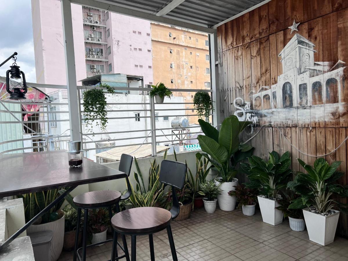 BalconyR3 PrivateRoom_BuiVien_Homestay_D1 - Hizvo
