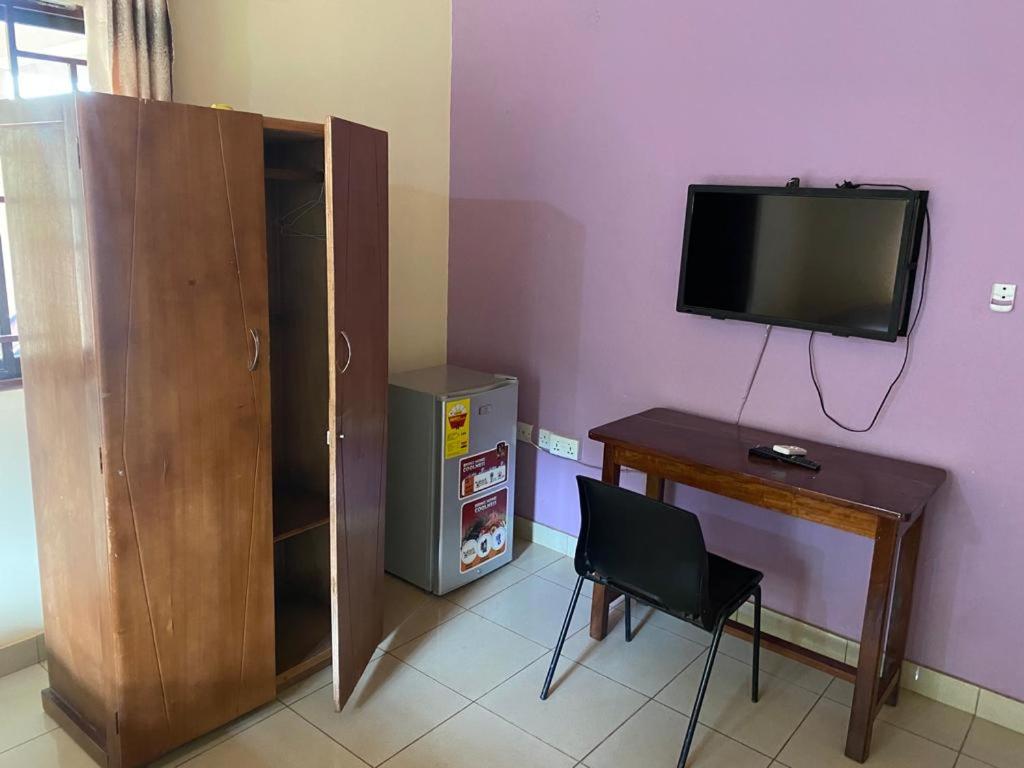 Odiha Guest Lodge - Housity