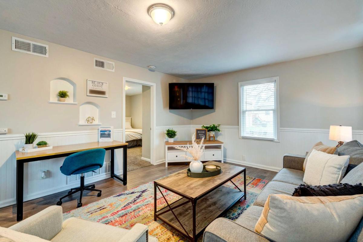 Cozy Ogden Cottage 1 Mi to Downtown! - Housity