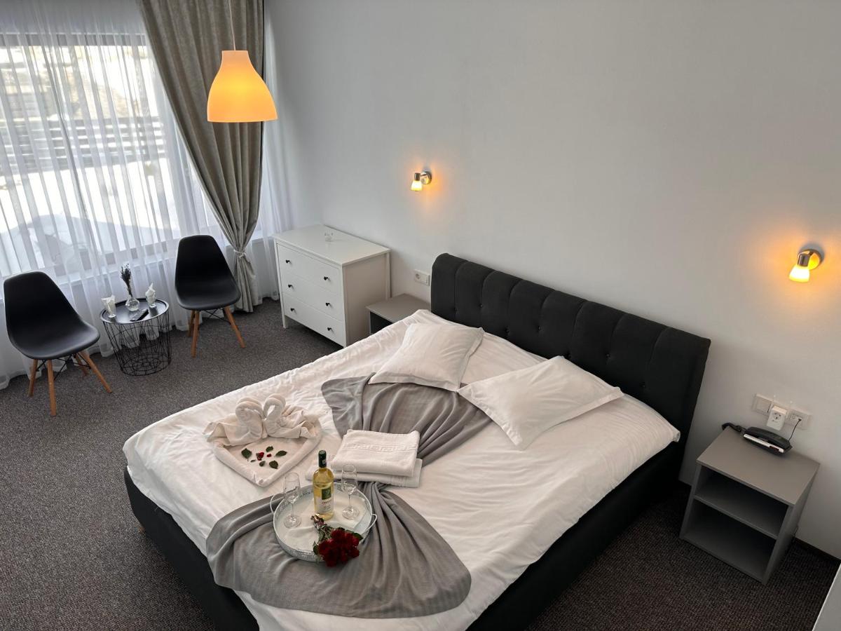 Pensiunea La Brazi - Housity