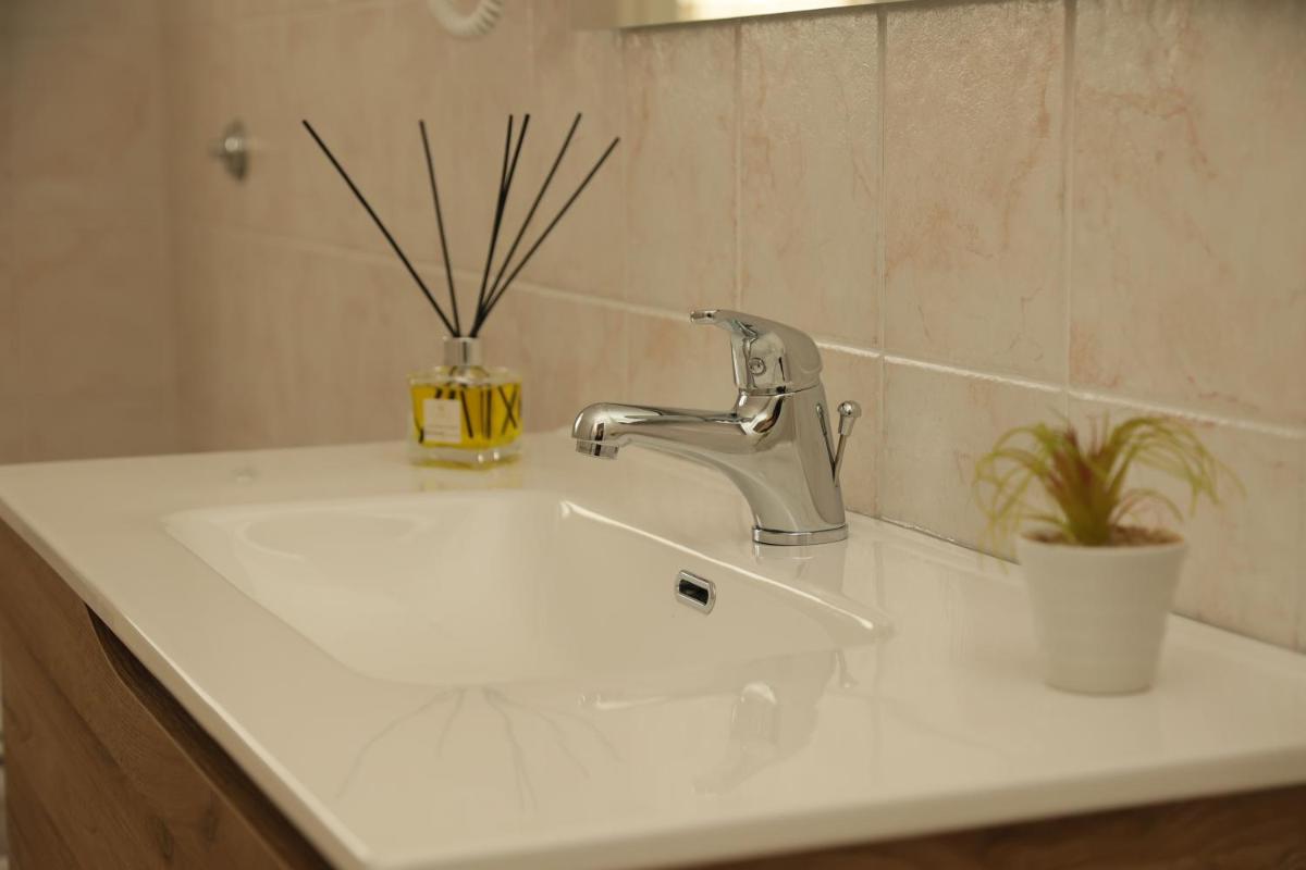 Bed and Breakfast Dimora Peluso - Housity