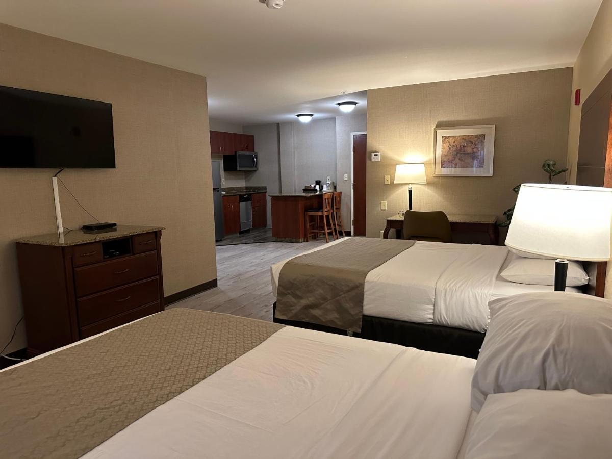 Medallion Inn and Suites - Housity