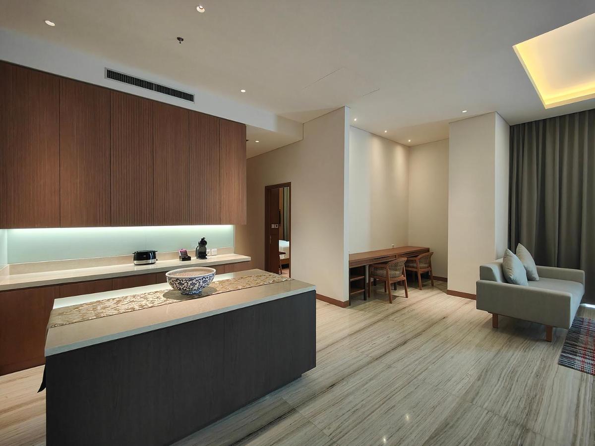 Ra Suites Simatupang - Housity
