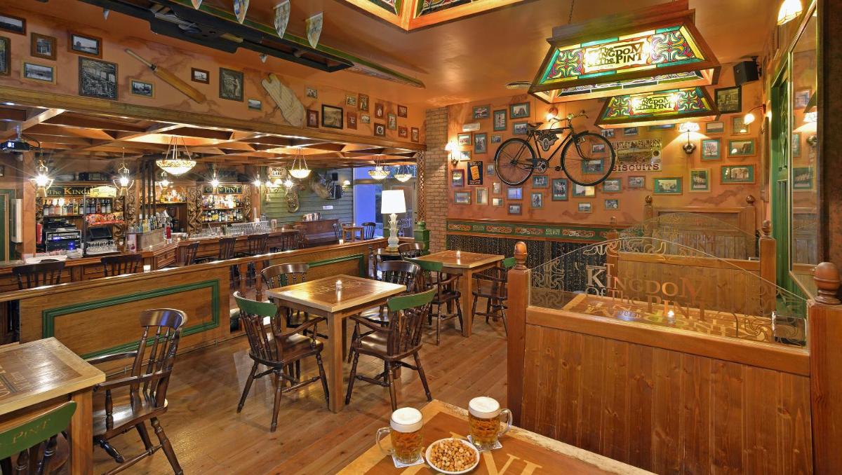 El salón o zona de bar de Sol Costa Daurada
