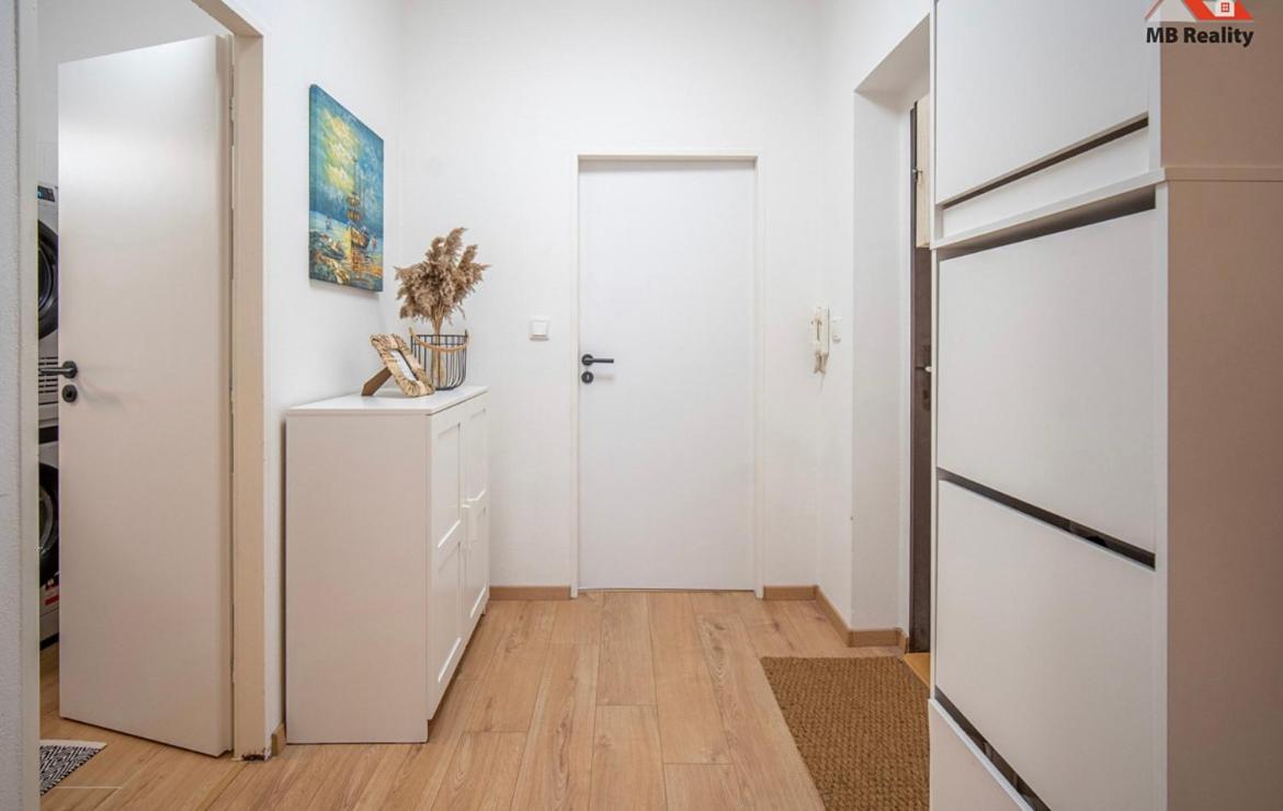 Tara Apartment - Housity