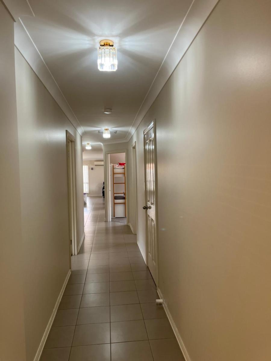 Everything within walking distance - 3 bed rooms entire house - Housity