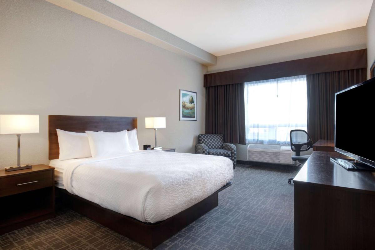 Days Inn & Suites by Wyndham Yorkton - Housity