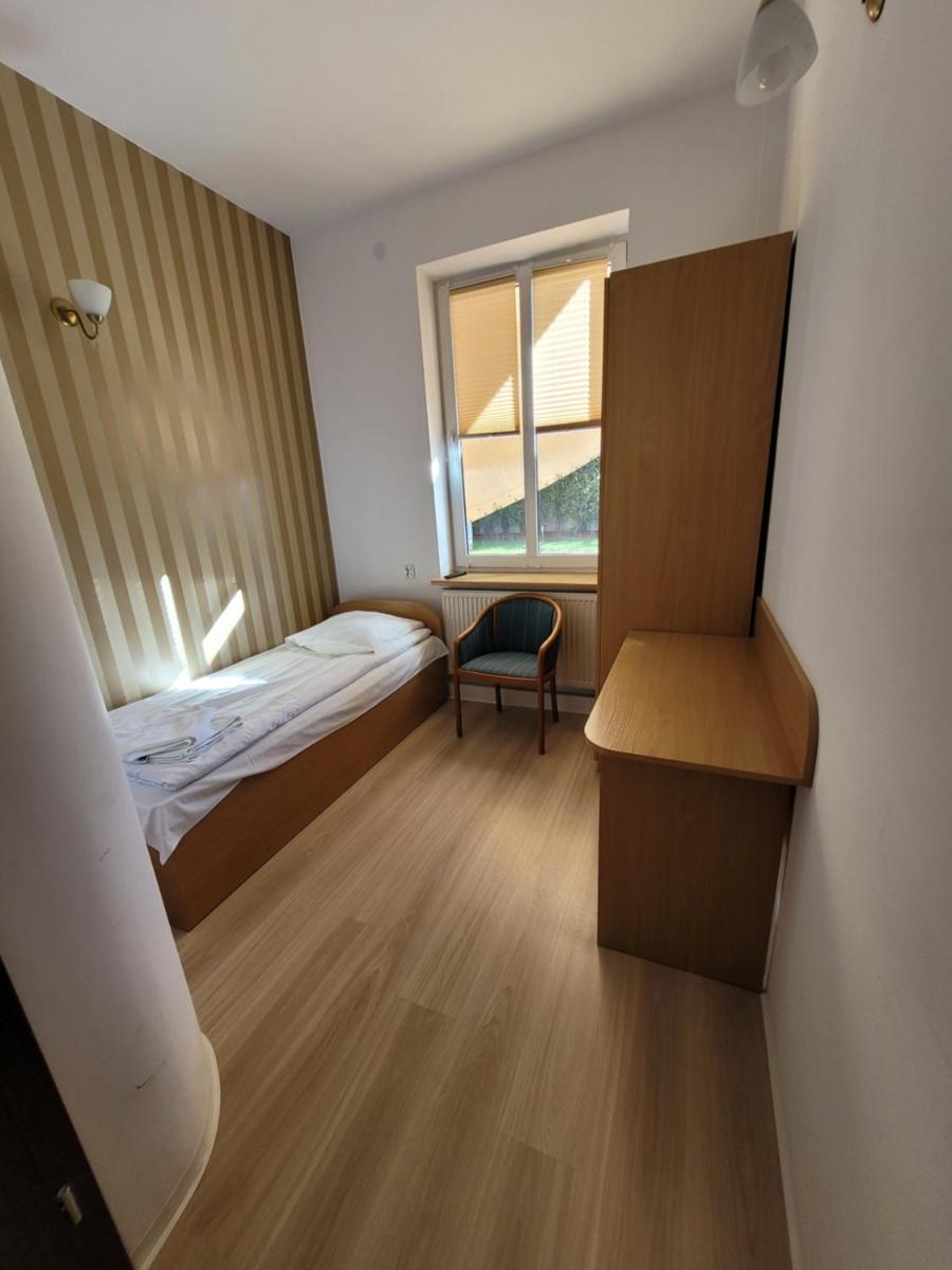 Dworek Sobieskiego - Housity