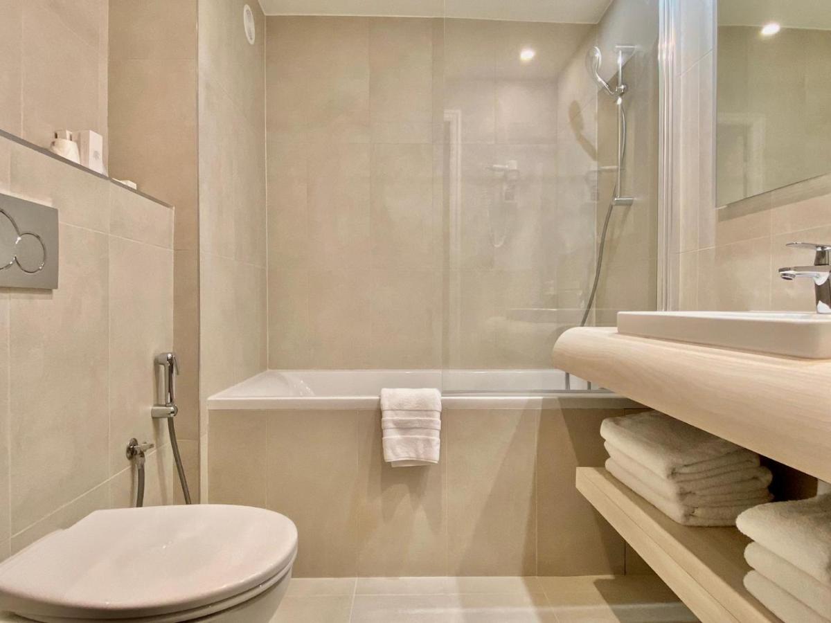 Hôtel Central Saint Germain - Housity