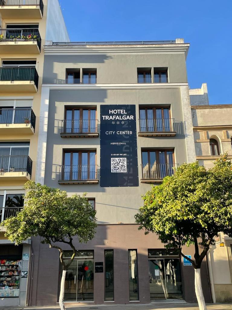 Hotel Trafalgar - Housity
