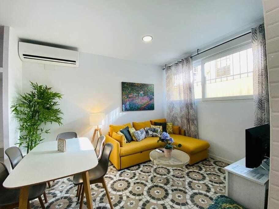 BAZAN Apartamento en el centro de Málaga - Housity