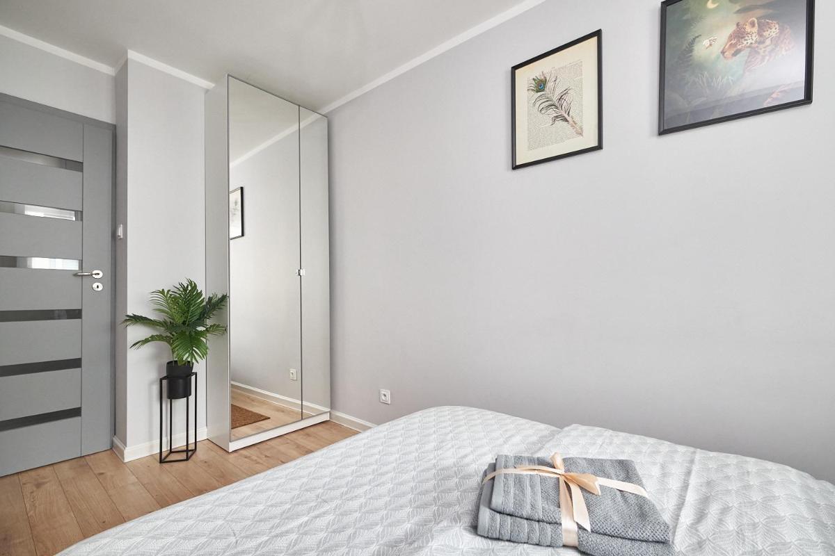 Kuźnicza Apartment - 300m Main Square ~ Self check-in 24h - Housity
