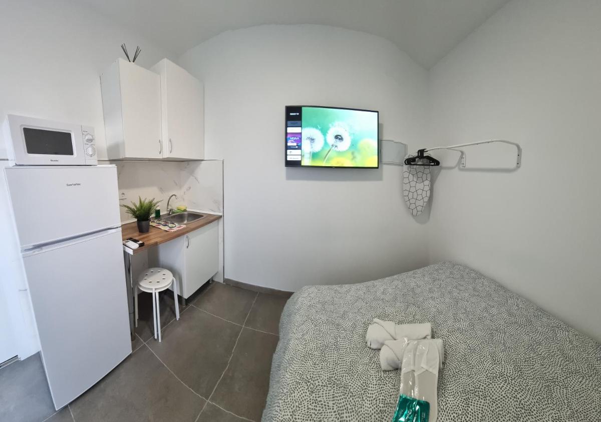 Mini Estudio JACUZZI DOBLE SEVILLA 