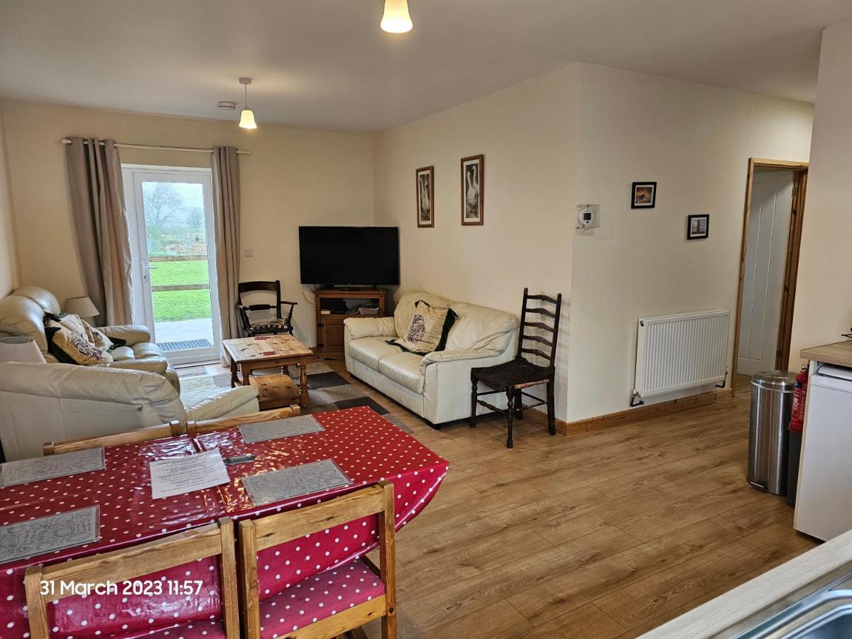 Burnt House Farm - Housity