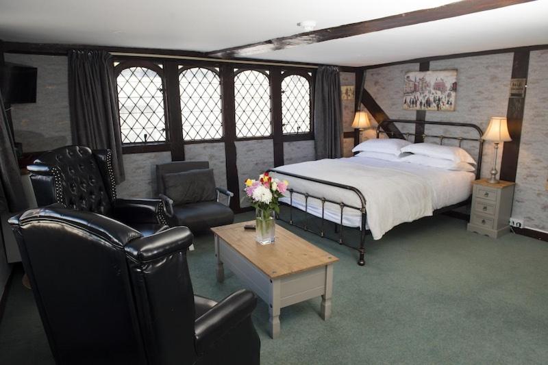 The Sun Hotel - Housity