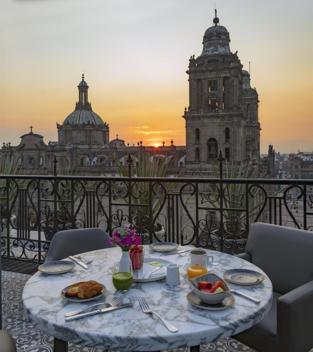 Zocalo Central & Rooftop Mexico City - Housity